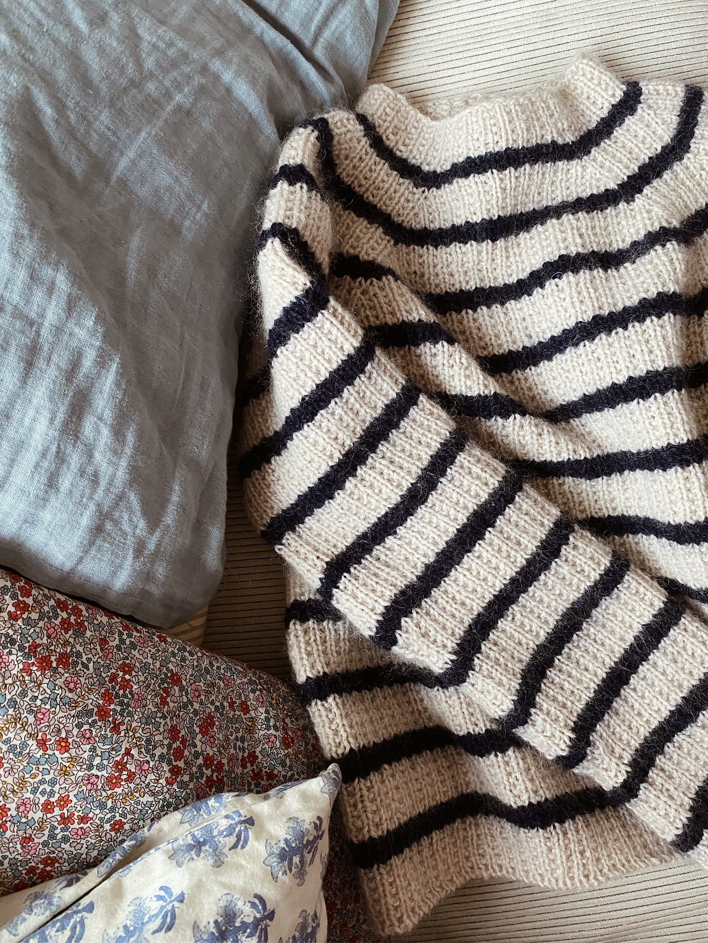 Sweater No. 12 - FRANÇAIS - Image 3